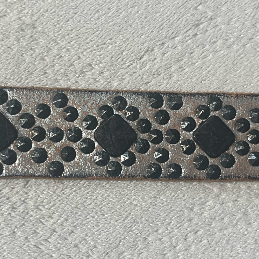 Idyllwind Genuine Leather Silver Studded Belt Western Sz M Stud - Picture 13 of 16